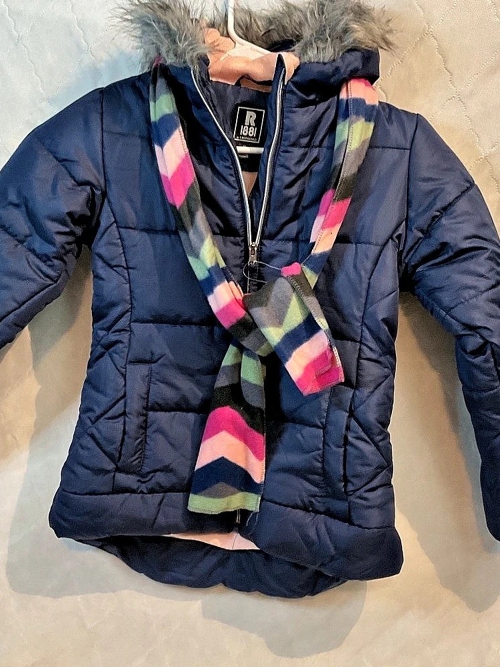 R 1881 by S. Rothschild Girls Size Medium Puffer Jacket Blue & Pink